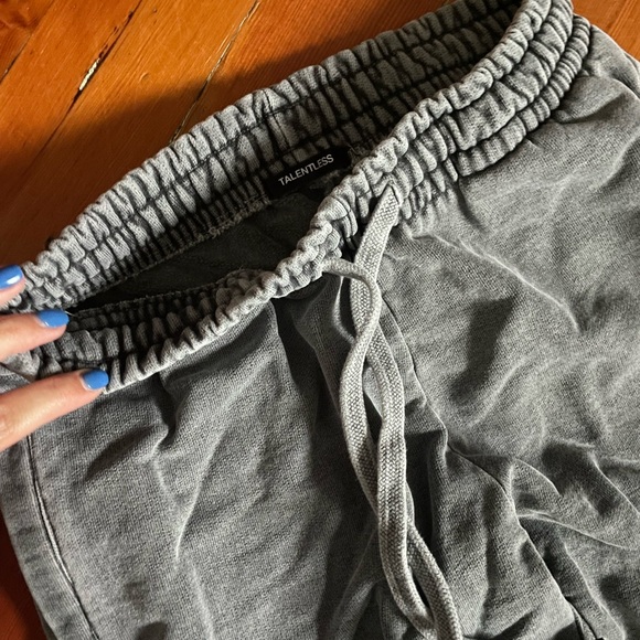 Talentless joggers - Picture 3 of 3